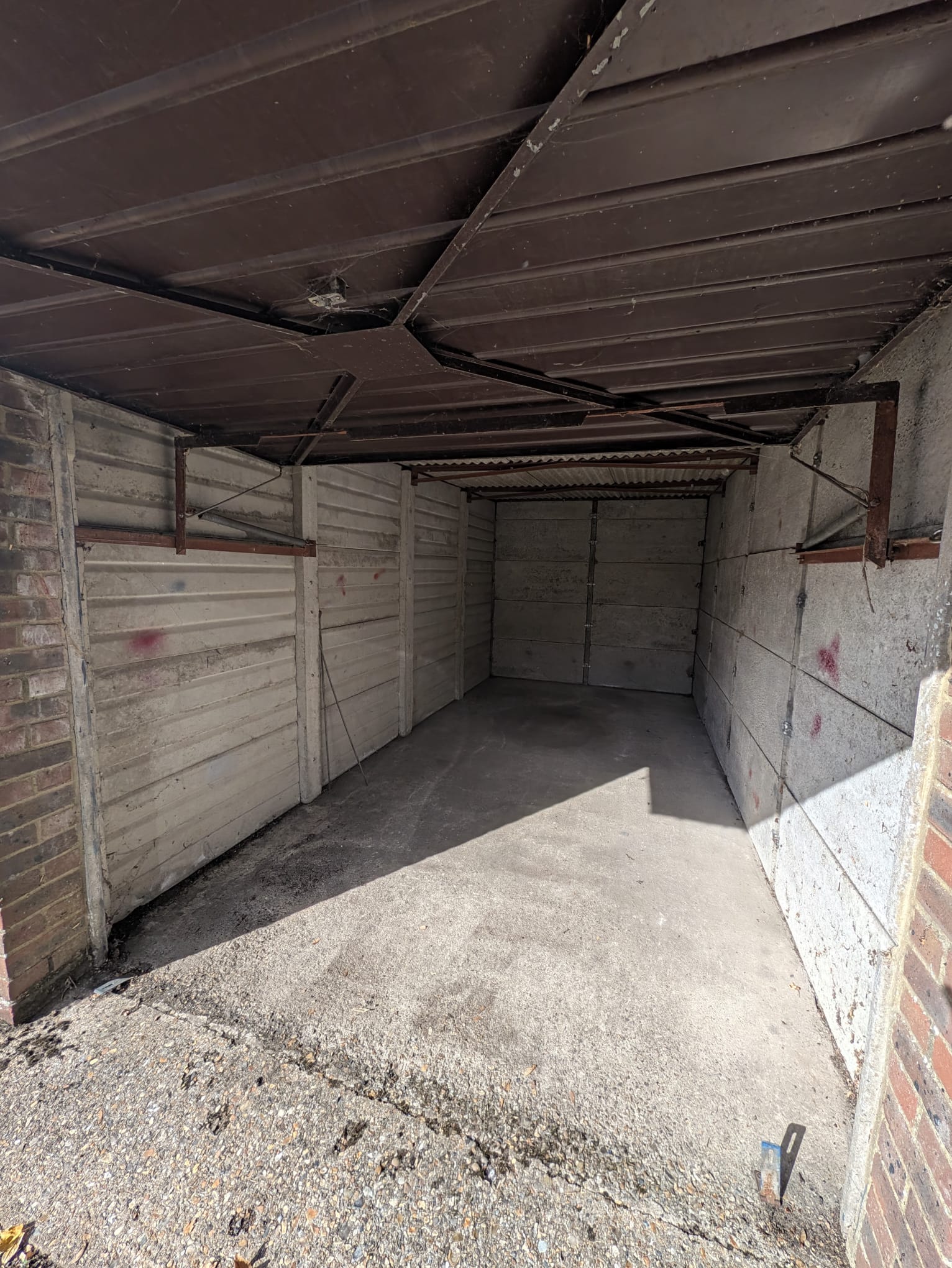 inside of garage to rent
